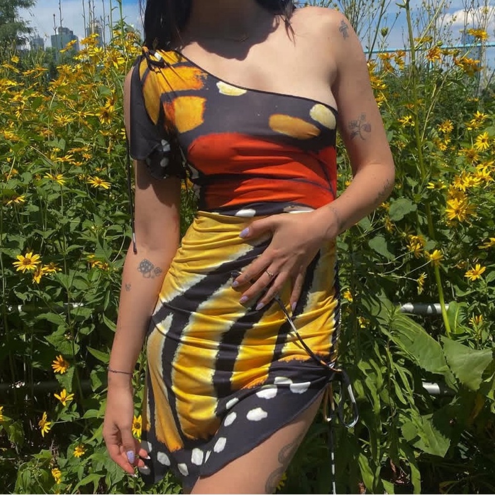 Tyler McGillivary Butterfly Dress Size XL